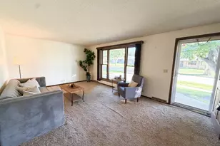 962 Miles Dr, Worthington, MN 56187 - Photo 6
