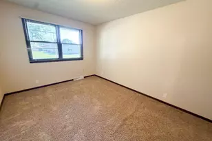 962 Miles Dr, Worthington, MN 56187 - Photo 20