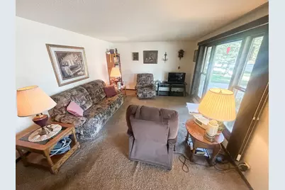 962 Miles Drive, Worthington, MN 56187 - Photo 8