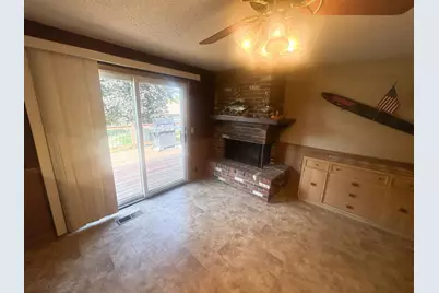 962 Miles Drive, Worthington, MN 56187 - Photo 12