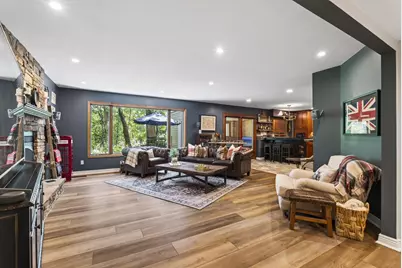 506 Hawthorne Woods Drive, Eagan, MN 55123 - Photo 12
