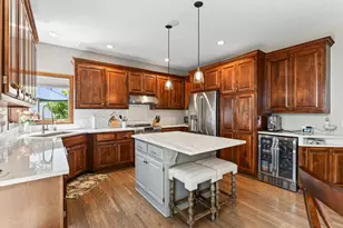 506 Hawthorne Woods Dr, Eagan, MN 55123 - Photo 36