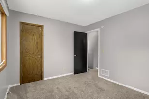 9900 41st Ave N, Plymouth, MN 55441 - Photo 24