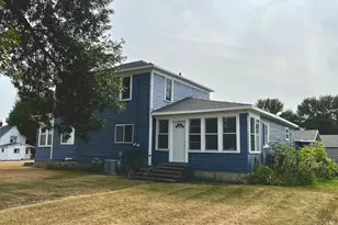 802 Hobart St, Hawley, MN 56549 - Photo 2