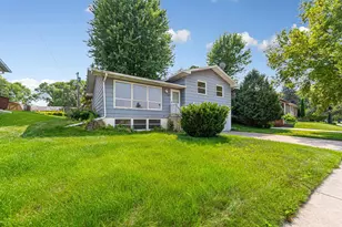 2604 26th St NW, Rochester, MN 55901 - Photo 2