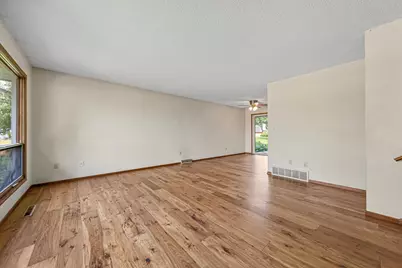 2604 26th Street NW, Rochester, MN 55901 - Photo 4