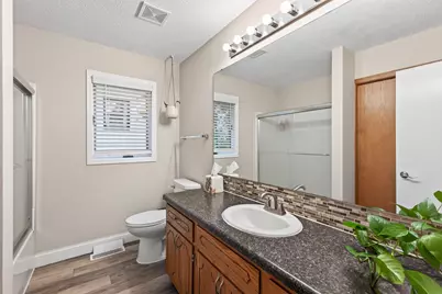 2048 17th Avenue E, North Saint Paul, MN 55109 - Photo 12