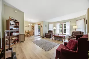 14702 Oak Run Ln, Burnsville, MN 55306 - Photo 4