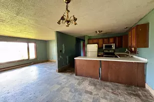 233 Oak Rd, Warroad, MN 56763 - Photo 8