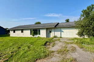 233 Oak Rd, Warroad, MN 56763 - Photo 2
