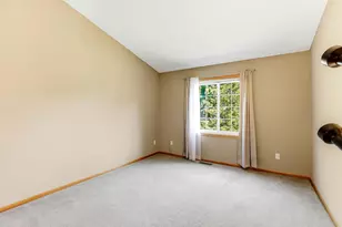 5506 W 137th St, Savage, MN 55378 - Photo 14