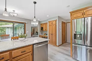 813 Everett Dr, Stillwater, MN 55082 - Photo 6