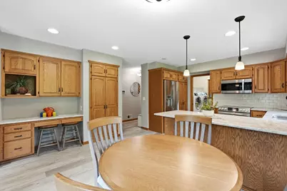 813 Everett Drive, Stillwater, MN 55082 - Photo 8