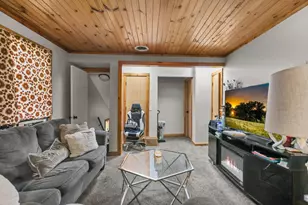 3047 Grand St NE, Minneapolis, MN 55418 - Photo 8