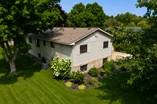107 Craig Ln, Monticello, MN 55362 - Photo 2