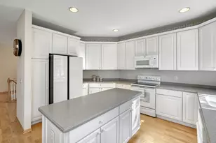 17533 Haralson Dr, Eden Prairie, MN 55347 - Photo 8