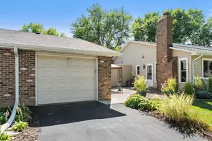 9362 Ranchview Ln N, Maple Grove, MN 55369 - Photo 2