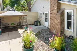 9362 Ranchview Ln N, Maple Grove, MN 55369 - Photo 6