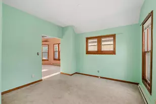 922 Beech St, Saint Paul, MN 55106 - Photo 10