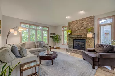 4610 Dallas Lane N, Plymouth, MN 55446 - Photo 4