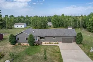 509 16th Ave W, Eveleth, MN 55734 - Photo 2