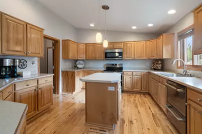 509 16th Ave W, Eveleth, MN 55734 - Photo 8