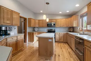 509 16th Ave W, Eveleth, MN 55734 - Photo 8