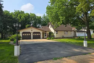 1900 25th St, Slayton, MN 56172 - Photo 2