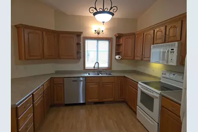 972 33rd Street S, Moorhead, MN 56560 - Photo 14