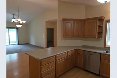 972 33rd Street S, Moorhead, MN 56560 - Photo 16