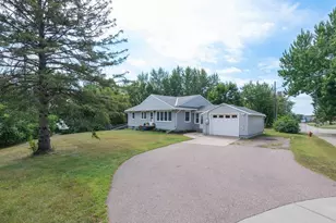 125 Elm Dr, Carver, MN 55315 - Photo 1
