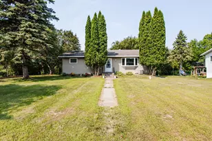 1213 Riverside Dr, Detroit Lakes, MN 56501 - Photo 2