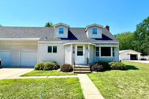 900 2nd St, Farmington, MN 55024 - Photo 2