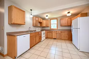 363 Chatfield St, Winona, MN 55987 - Photo 6