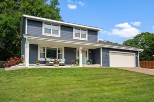 1802 Evergreen Ct, Woodbury, MN 55125 - Photo 1