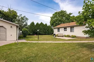 1724 E 3rd St, Superior, WI 54880 - Photo 26