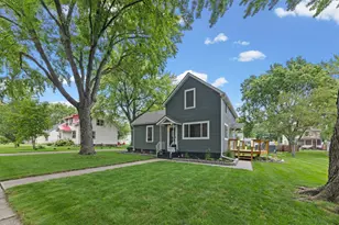 1416 Ford Ave N, Glencoe, MN 55336 - Photo 4