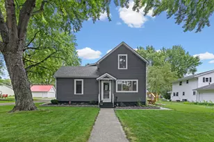 1416 Ford Ave N, Glencoe, MN 55336 - Photo 2