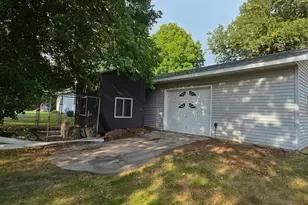 518 N Otter Ave, Parkers Prairie, MN 56361 - Photo 32