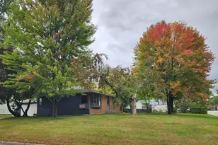 515 NW 6th St, Grand Rapids, MN 55744 - Photo 4
