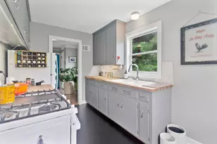 545 Frontenac Pl, Saint Paul, MN 55104 - Photo 10