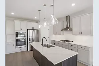 5200 Long Pointe Bay, Woodbury, MN 55129 - Photo 2