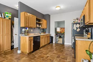 1062 Front Ave, Saint Paul, MN 55103 - Photo 14