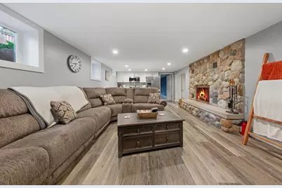 17 9th Avenue SE, Faribault, MN 55021 - Photo 34