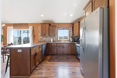 1227 38th Avenue S, Moorhead, MN 56560 - Photo 10