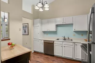 10945 Quebec Ave S, Bloomington, MN 55438 - Photo 8