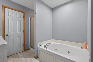 5058 Yuma Ln N, Plymouth, MN 55446 - Photo 28