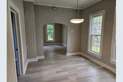 906 Russell Street, Saint Paul, MN 55106 - Photo 2