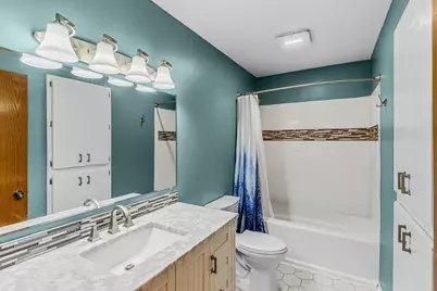 406 Schilling Circle NW, Forest Lake, MN 55025 - Photo 10