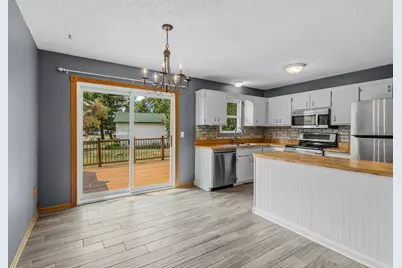 406 Schilling Circle NW, Forest Lake, MN 55025 - Photo 6